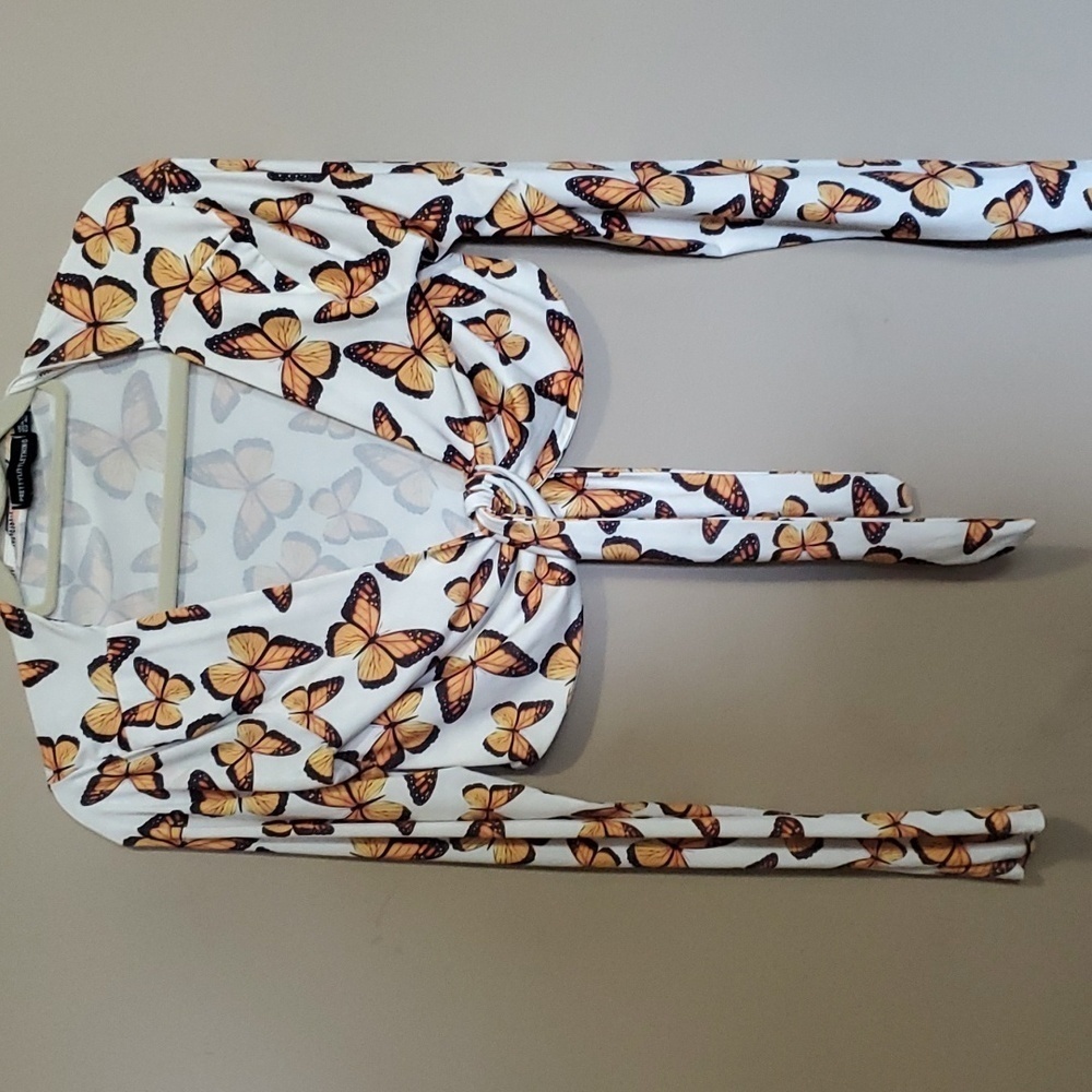 Pretty little thing shrug size 10